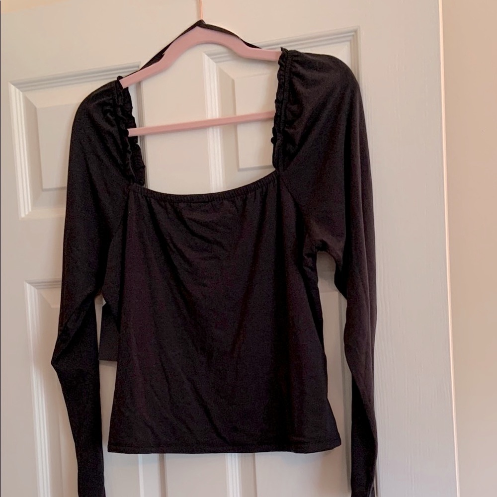 Melrose and Market Black Ruffled Long Sleeve Blouse - Picture 7 of 7